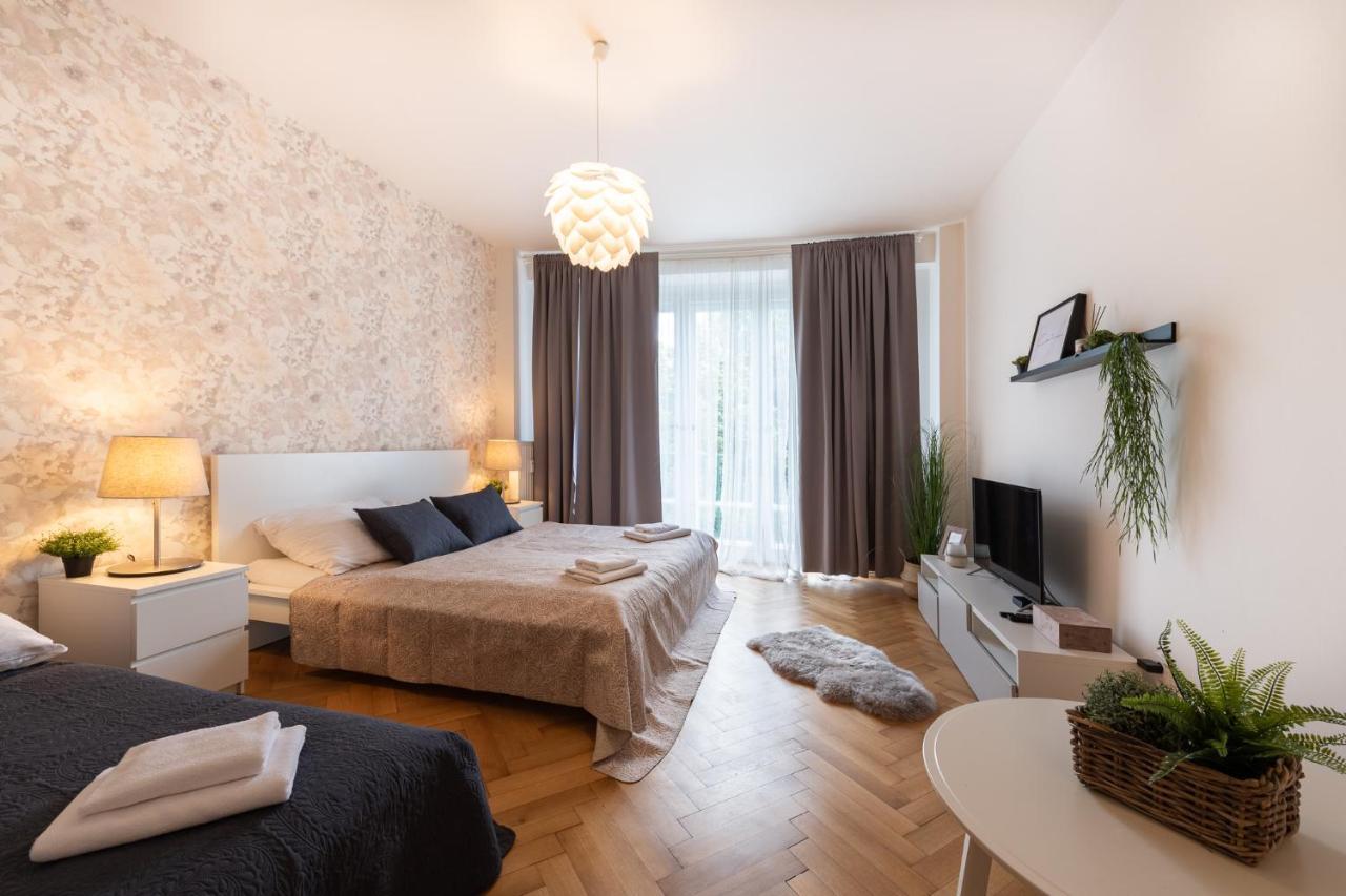 Luxury Apartment In Prime Location Prague Exterior photo