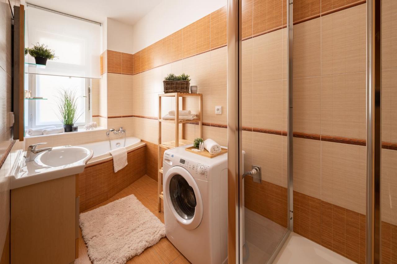 Luxury Apartment In Prime Location Prague Exterior photo